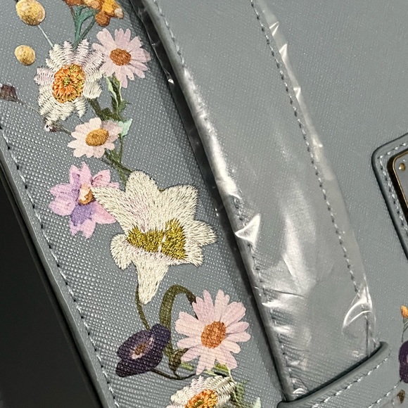 Loungefly Books A Million Exclusive Harry Potter Hermione Books Flowers … - Picture 3 of 10